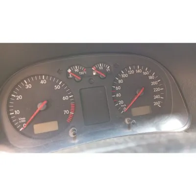 Volkswagen Bora 1998 2004 model çıkma orijinal kilometre saati