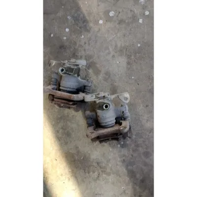 01-05 model volkswagen Passat B5.5. Arka fren merkezi çıkma orjinal