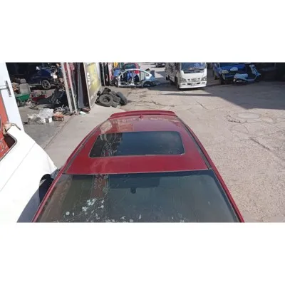 Peugeot 307 tek kapılı kesme sunrooflu tavan kırmızı renk