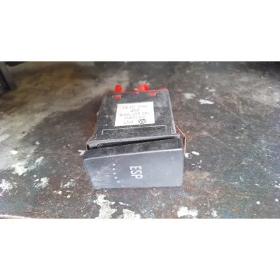 01-05 model Volkswagen Passat B5.5 4lü flaşör düğmesi çıkma orjinal 3B0953235D