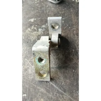 2001 model Seat Toledo sol ön üst kapı menteşesi