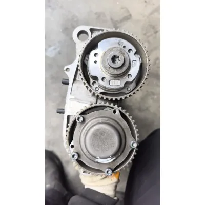 Volkswagen  Tiguan 1.4 Czea motor Eksantrik takımı 04e 103 473 CH