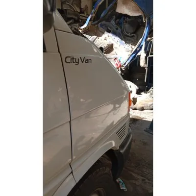 Volkswagen Transporter T4 çıkma orijinal sağ ön çamurluk