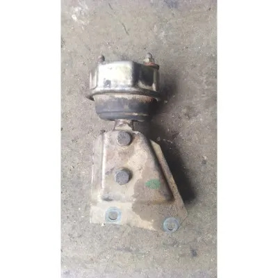 Volkswagen Transporter T4 2.4 şanzıman takozu çıkma orjinal