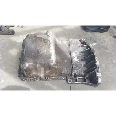 Volkswagen Passat B5 1.8 apt motor çıkma orjinal yağ karteri