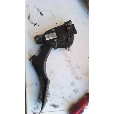 Volkswagen Transporter T5 2.5 tdı 130 luk çıkma orjinal elektronik gaz pedalı 7H1722503