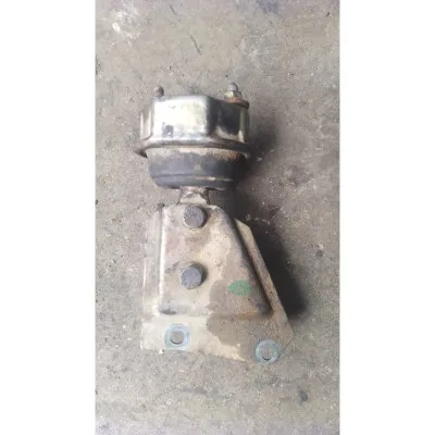 Volkswagen Transporter T4 2.4 şanzıman takozu çıkma orjinal