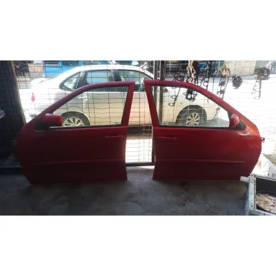 2000 model Seat Inca sağ sol ön kapı çıkma orjinal kırmızı renk hatasız