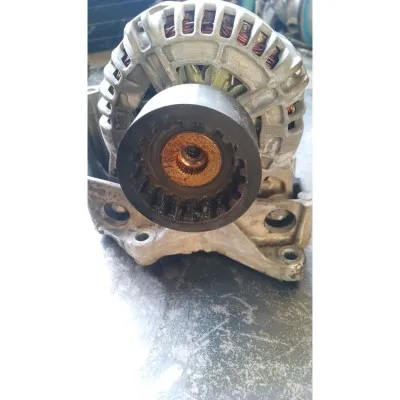 Volkswagen Transporter T5 2.5 130 luk çıkma orjinal direksiyon pompası