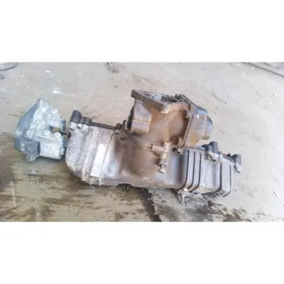 Volkswagen Passat B6 B7 2.0 TDI CBA motor çıkma orjinal emme manifold