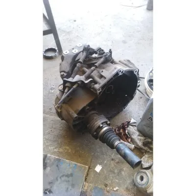 Volkswagen Passat B6 B7 2.0 TDI CBA motor çıkma orjinal 6 ileri manuel şanzıman