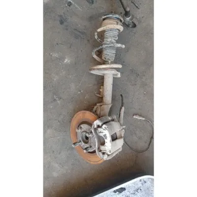 Peugeot 307 sağ taraf teker taşıyıcısı ve amartisör