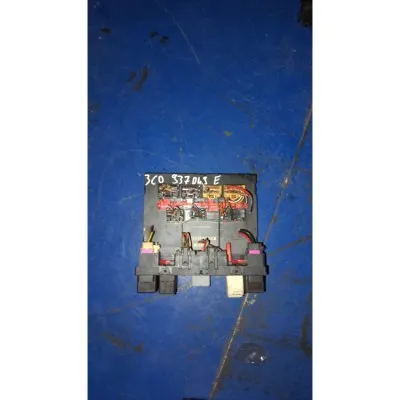 3C0937049e VW PASSAT CC KONFOR KONTROL MODÜLÜ / RÖLE KUTUSU