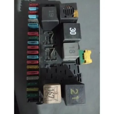 vw golf çıkma orijinal sigorta tablası sigorta kutusu 357937039 , 357 937 039 Volkswagen