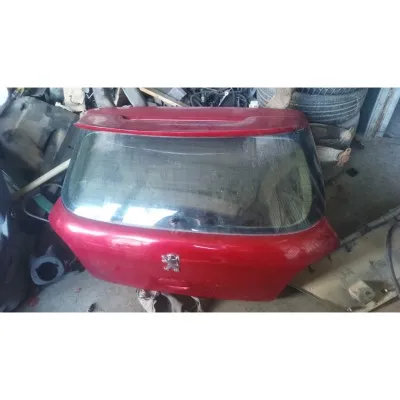 Peugeot 307 arka bagaj kapağı çıkma orjinal kırmızı renk