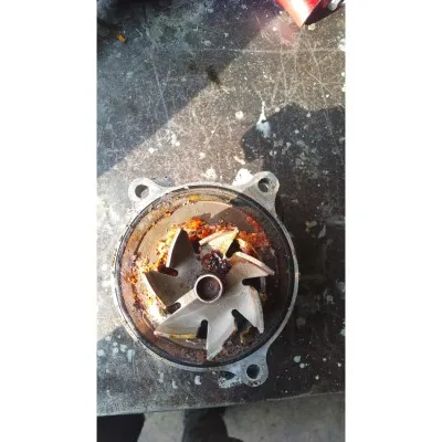 Volkswagen volt LT 35 2.5 tdı çıkma orjinal devirdaim su pompası