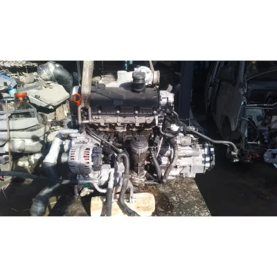 Volkswagen Transporter T5 1.9 tdı 105 beygir 4 silindir AXB komple motor çıkma orjinal Volkswagen
