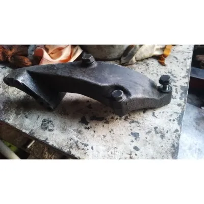 Volkswagen Transporter T4 2.5 tdı çıkma orjinal akis bağlantı kütüğü çıkma orjinal 02G409905