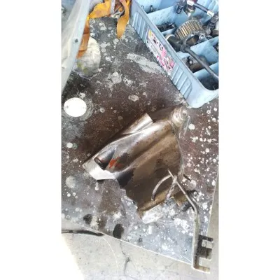 Volkswagen Crafter 2.5 tdi BJK BJM çıkma motor kulağı 076199308