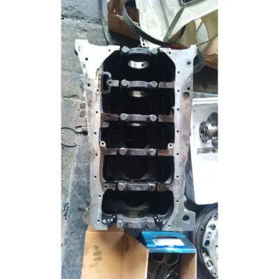 Volkswagen volt LT 35 2.5 tdı 5 silindir çıkma orjinal motor bloğu