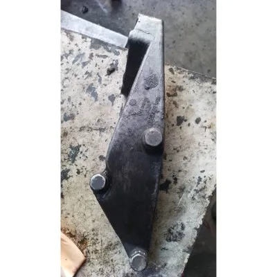 Volkswagen Transporter T4 2.5 tdı çıkma orjinal akis bağlantı kütüğü çıkma orjinal 02G409905