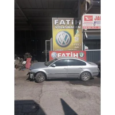 2001-2005 yılları arası Passat b5,5 çıkma orjinal yedek parçaları motor ve kaporta parçaları Volkswagen